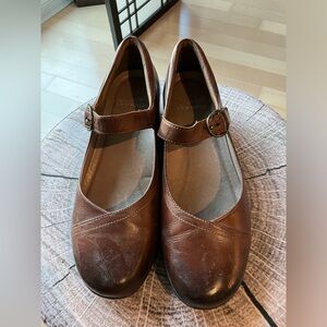 Good condition Dansko Fawn Mary Jane shoes EU Size 40